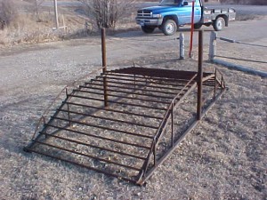4 Wheeler Ramp 5’ or 6’ wide – Cut your fence and tie to each post. Never have to open a gate for your 4-wheeler. Can put hose or plastic pipe underneath for electric fence.